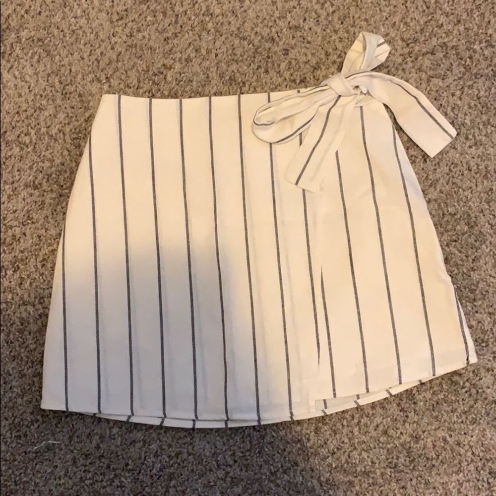 NWT F21 Skirt